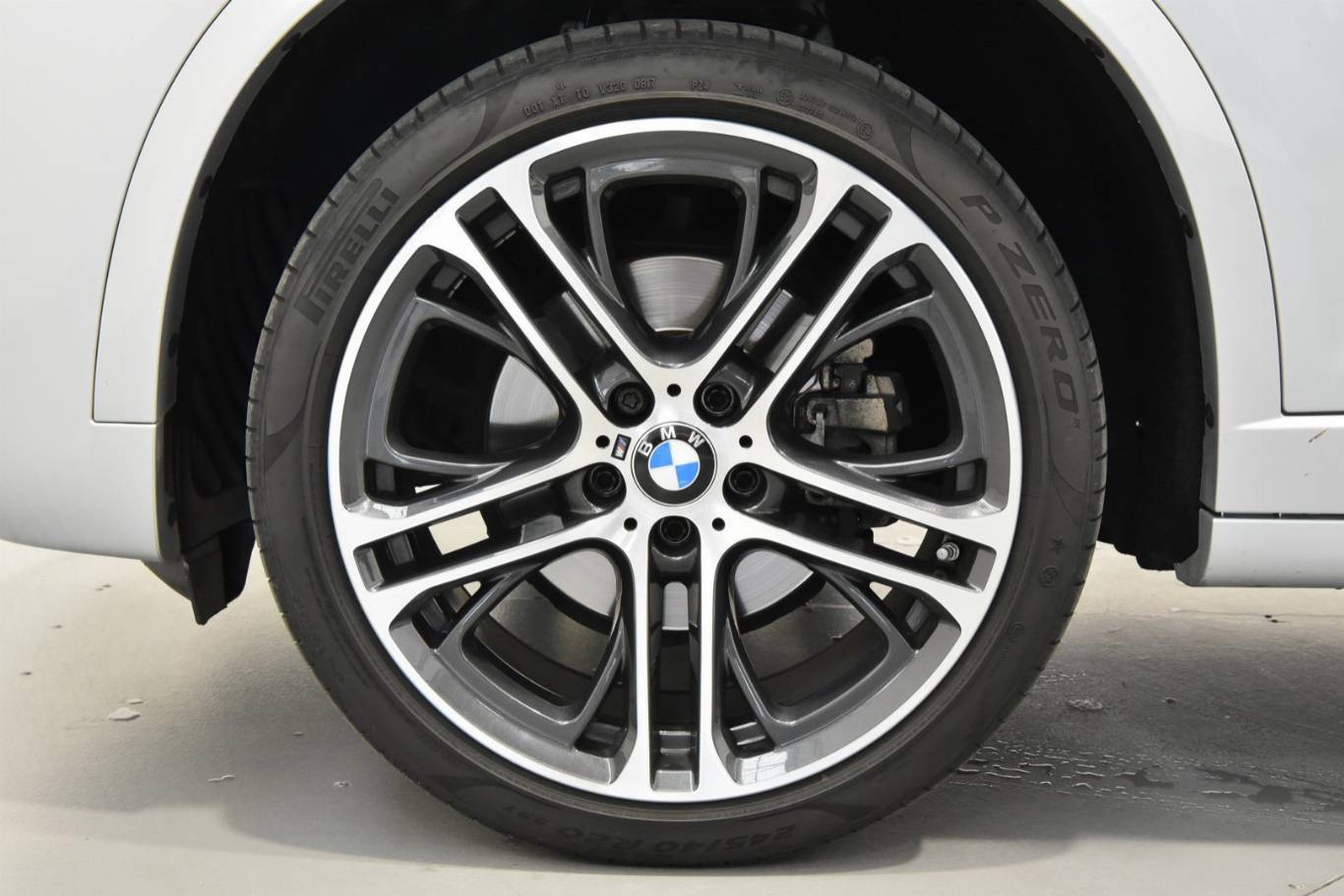BMW X4 33