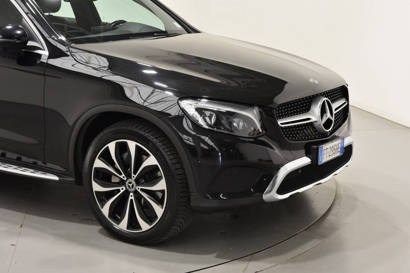 MERCEDES-BENZ GLC 250 9