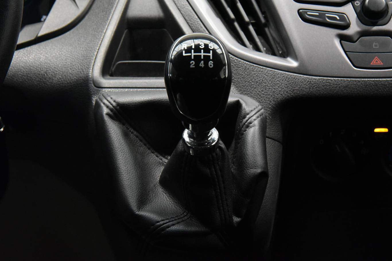 FORD Tourneo Custom 31