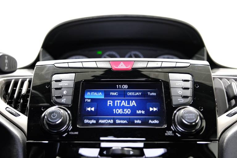 LANCIA Ypsilon 23