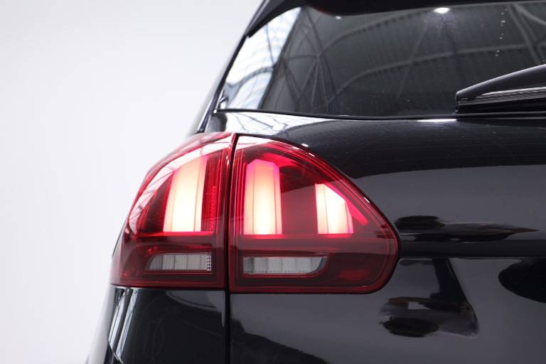 PEUGEOT 2008 36