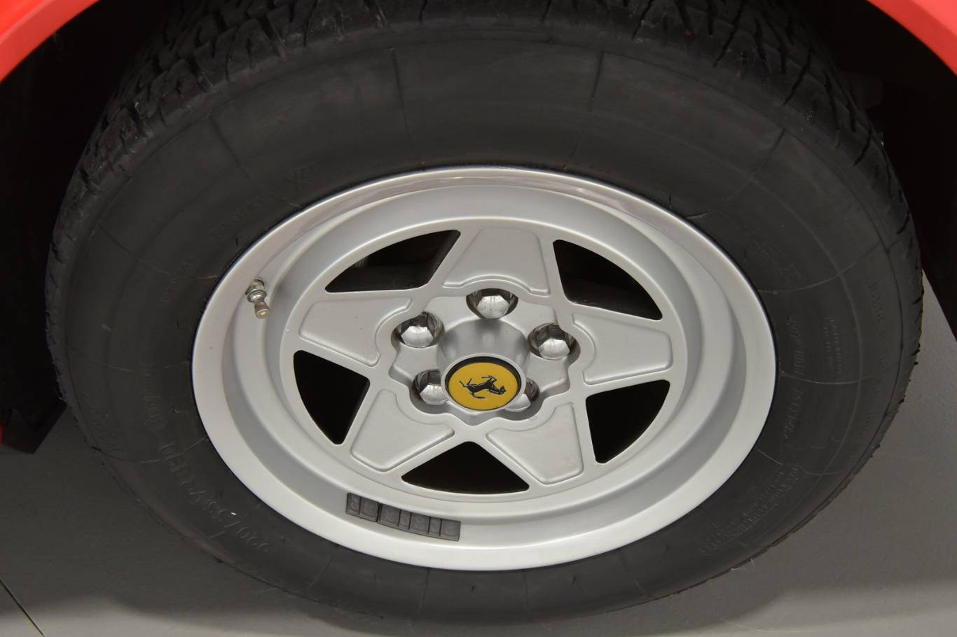 FERRARI 308 36