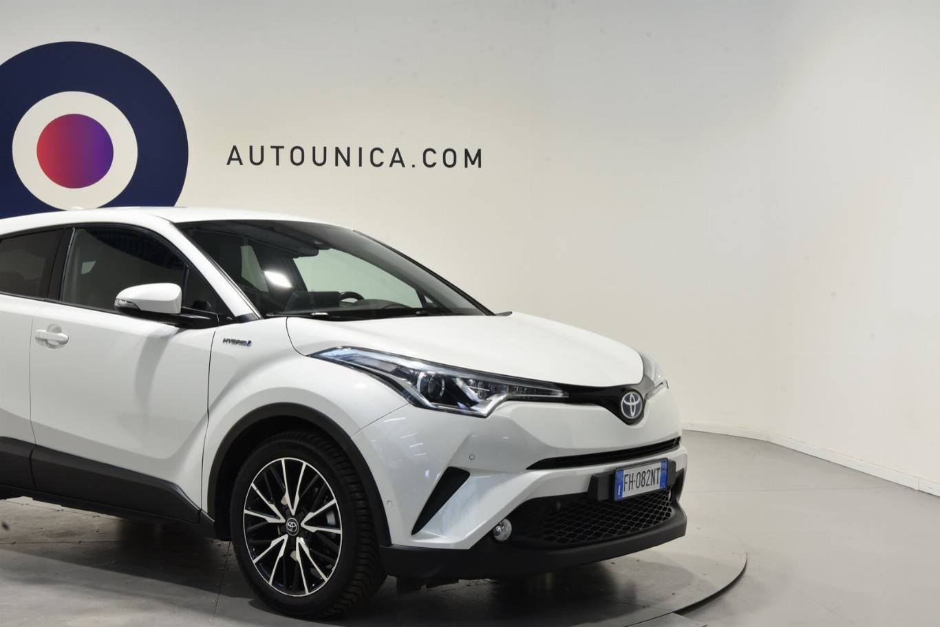 TOYOTA C-HR 16