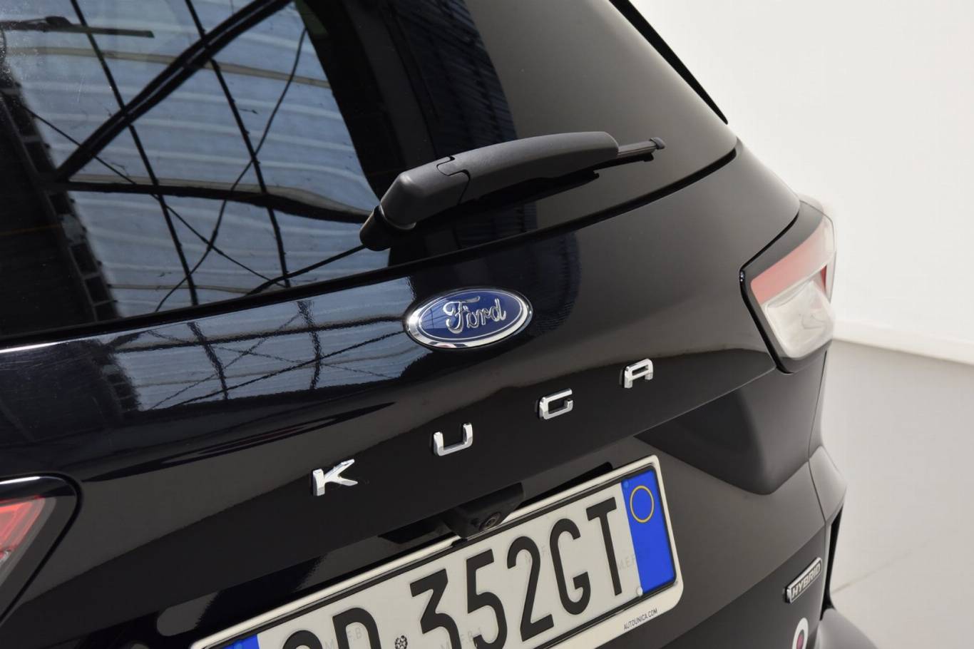 FORD Kuga 46