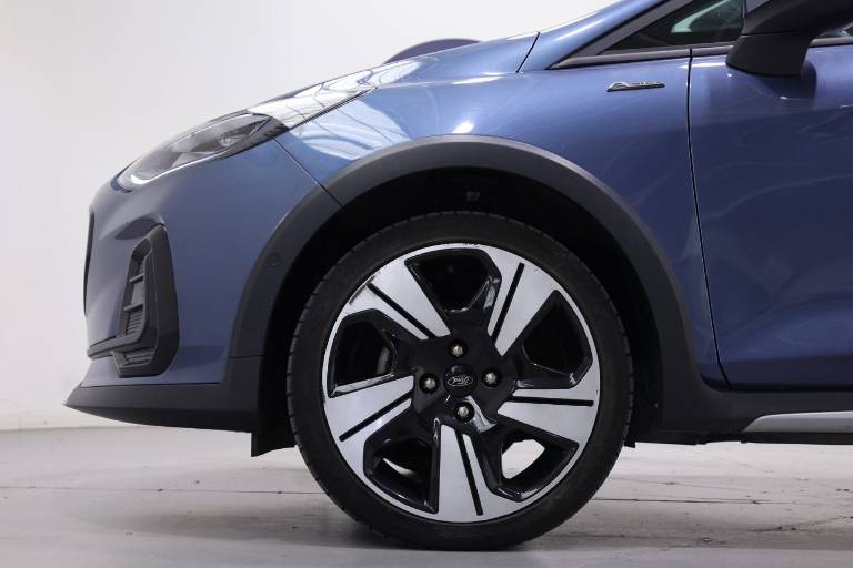 FORD Fiesta 17