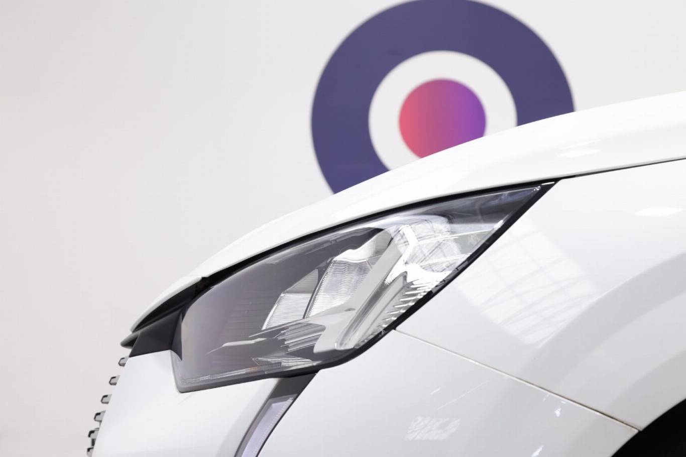 PEUGEOT 208 18