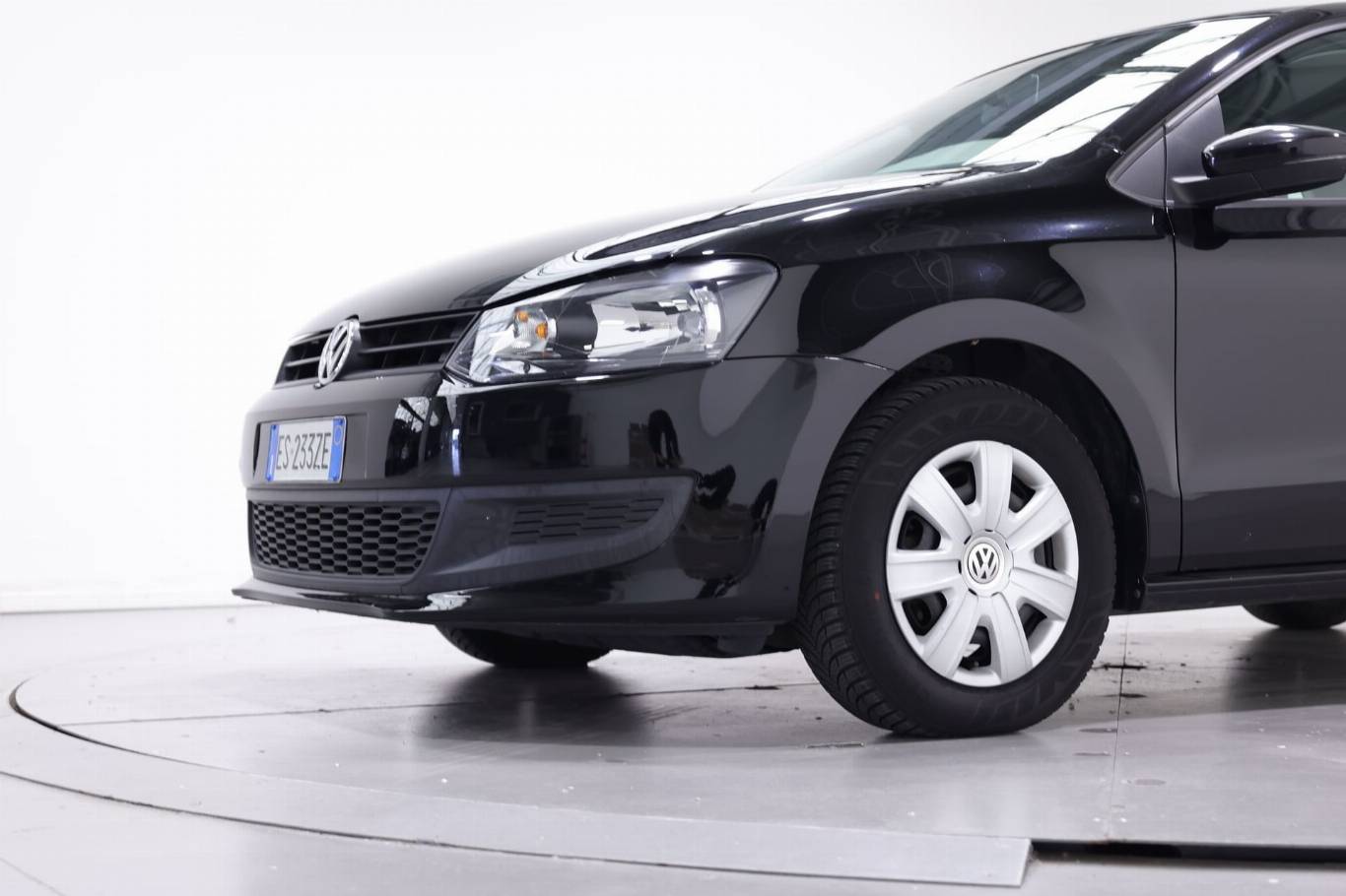 VOLKSWAGEN Polo 11