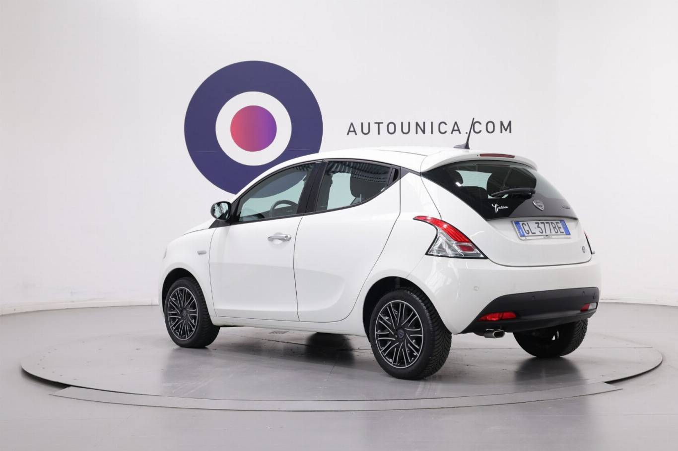 LANCIA Ypsilon 13