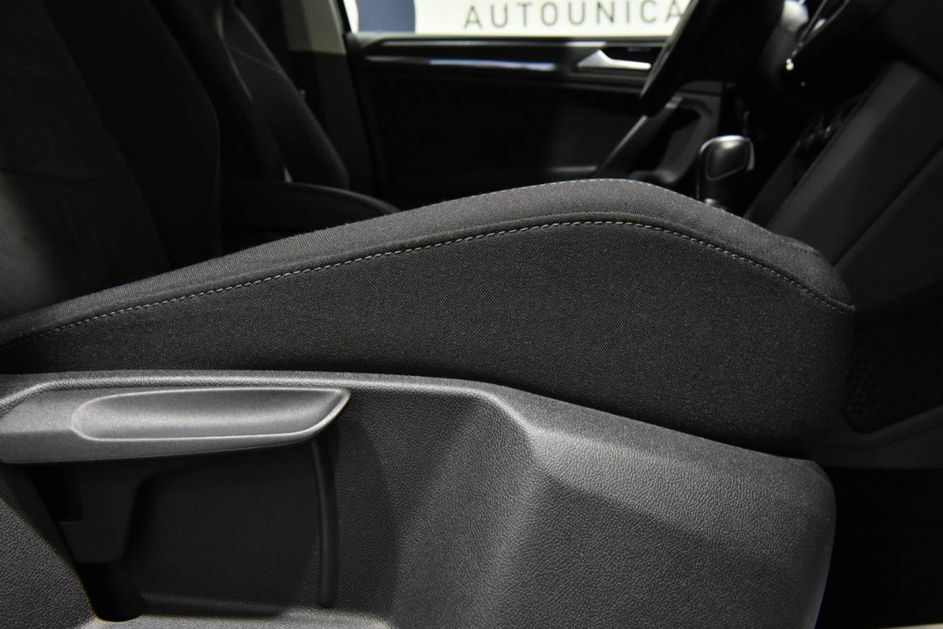 VOLKSWAGEN Tiguan 47