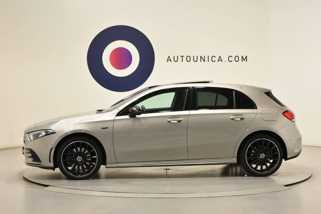 MERCEDES-BENZ A 250 32