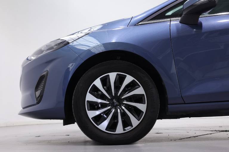 FORD Fiesta 17