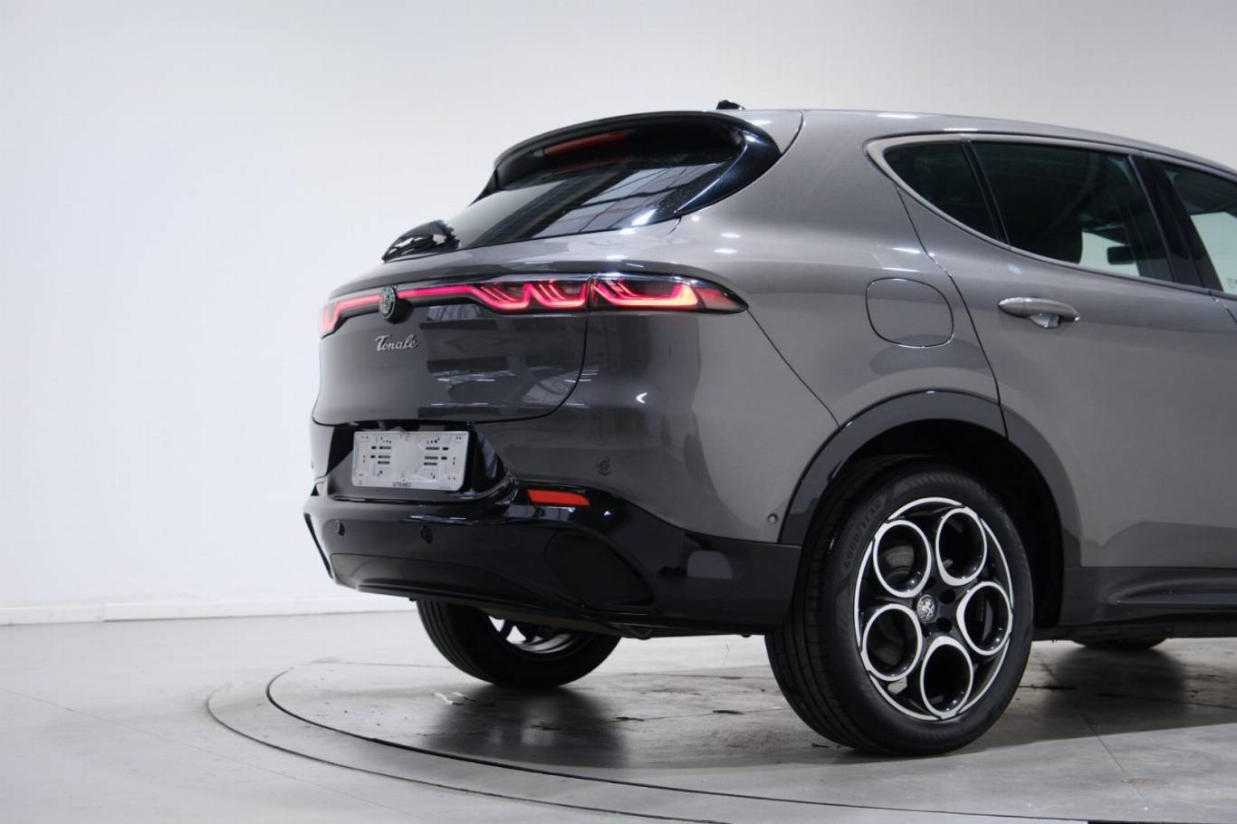 ALFA ROMEO Tonale 13