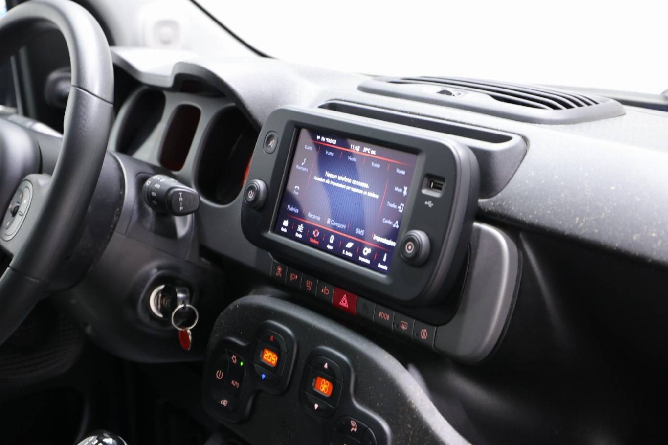 FIAT Panda Cross 38