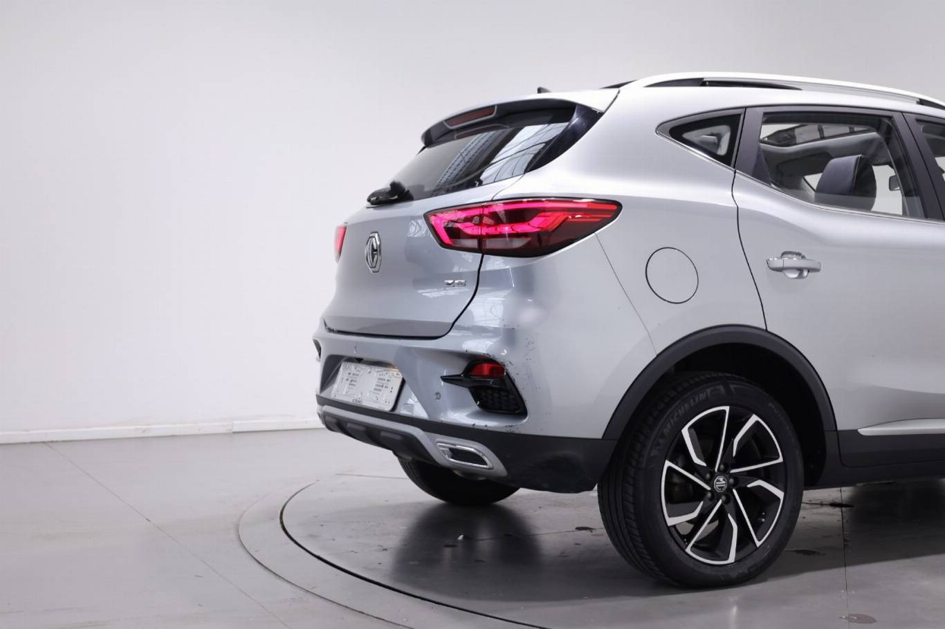 MG ZS 13