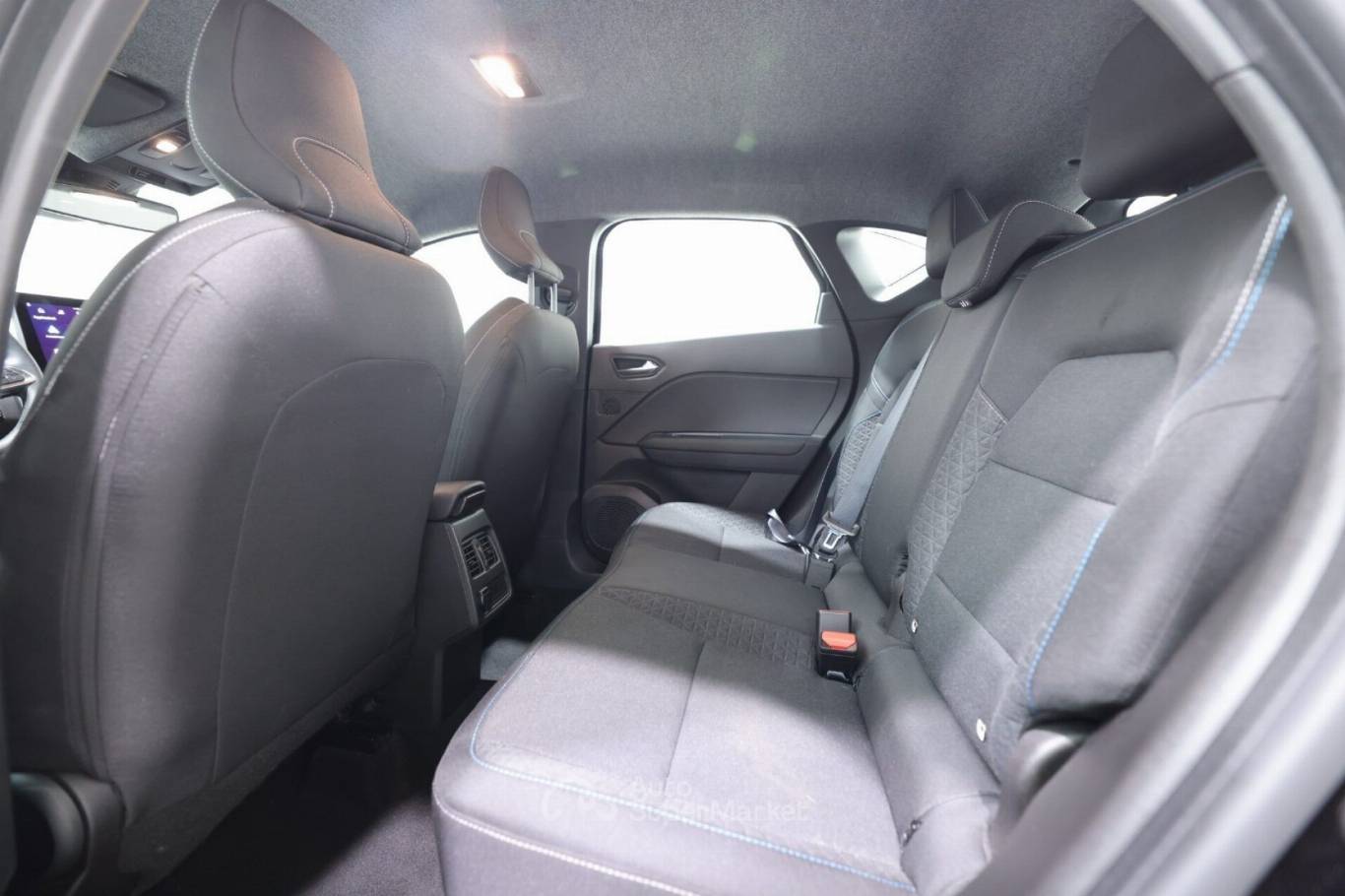 RENAULT Captur 33