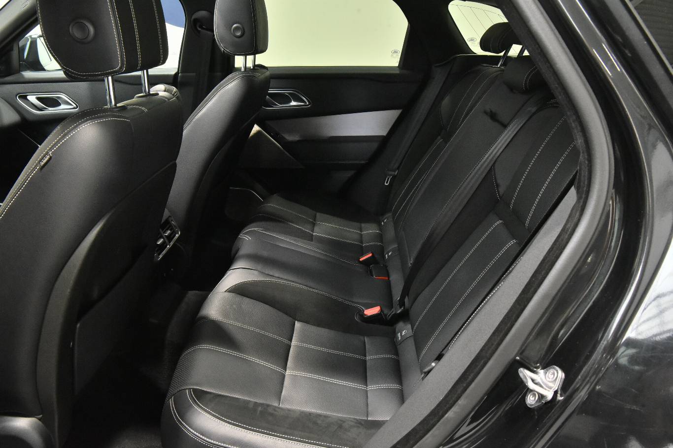 LAND ROVER Range Rover Velar 34