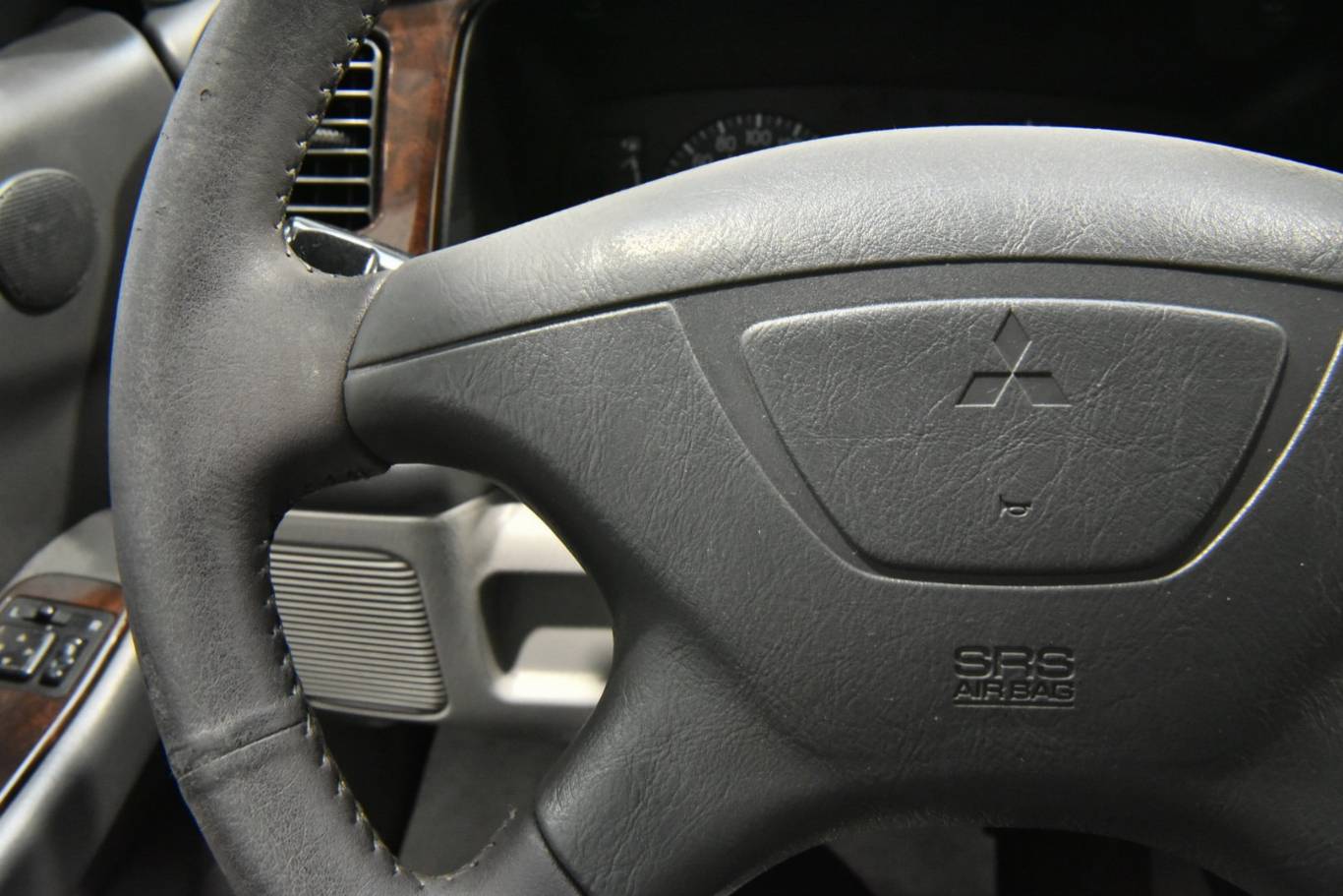 MITSUBISHI Pajero Sport 7