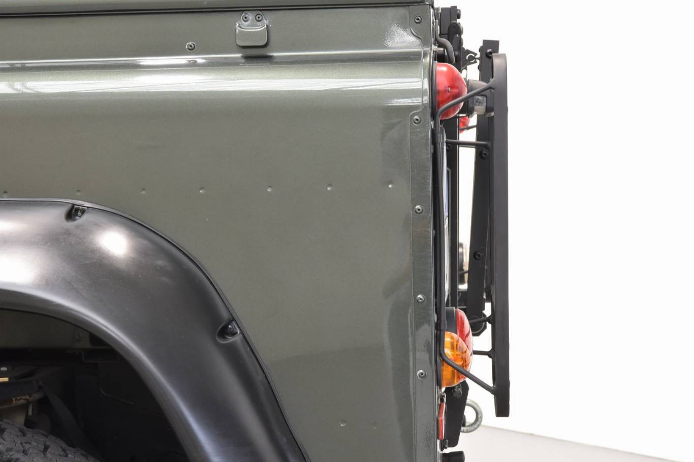 LAND ROVER Defender 41