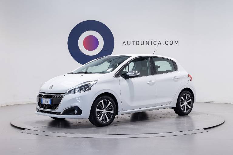 PEUGEOT 208 1