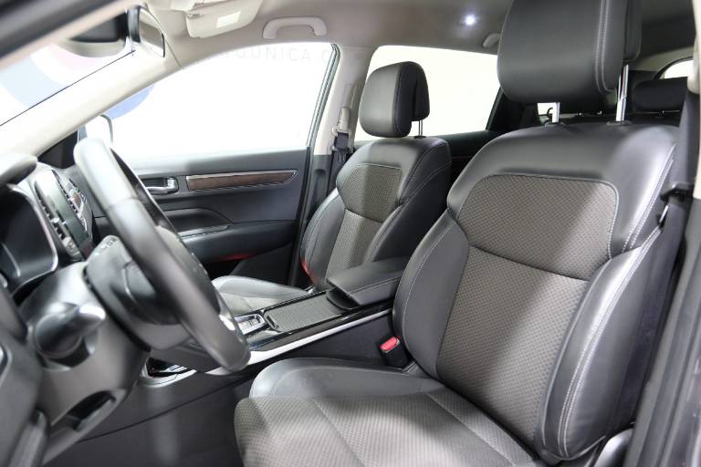 RENAULT Koleos 6