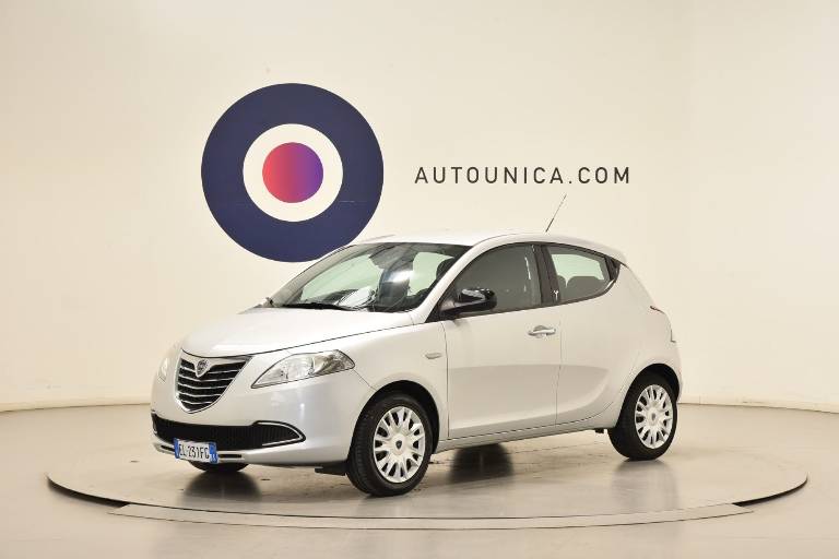 LANCIA Ypsilon 1