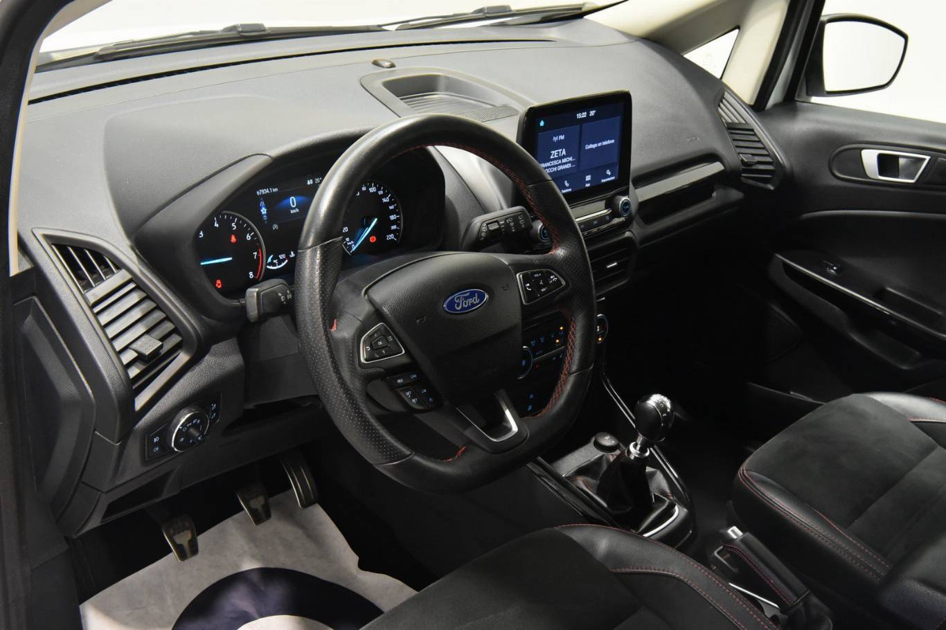 FORD EcoSport 3