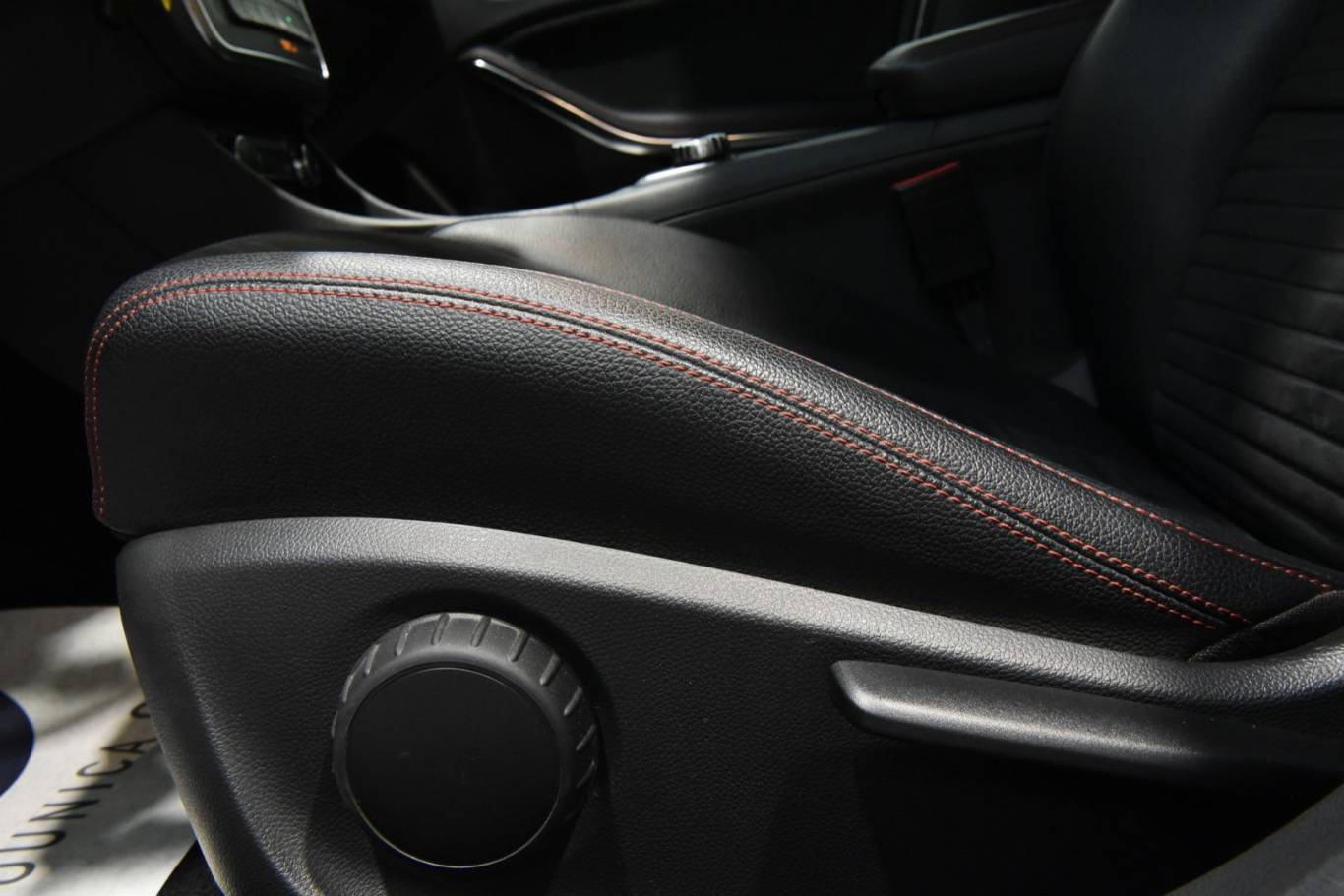 MERCEDES-BENZ GLA 200 36