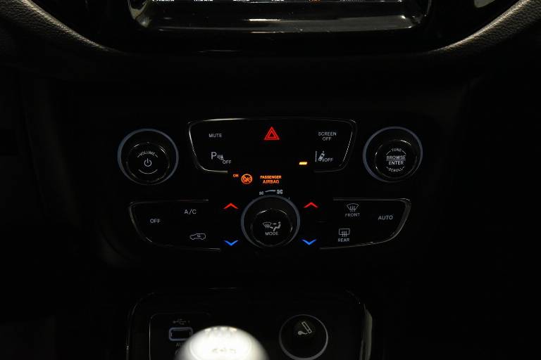 JEEP Compass 11