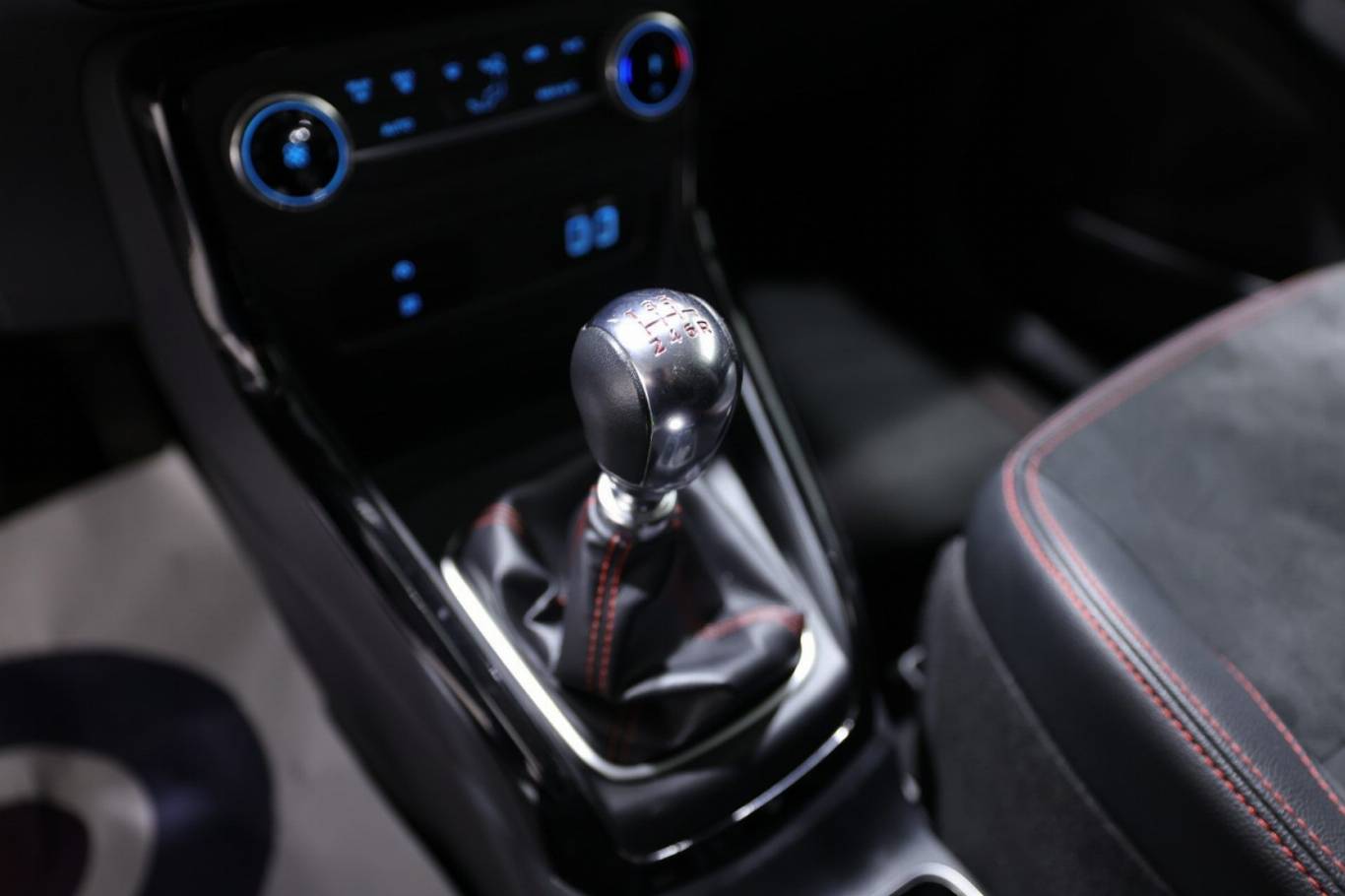 FORD EcoSport 22