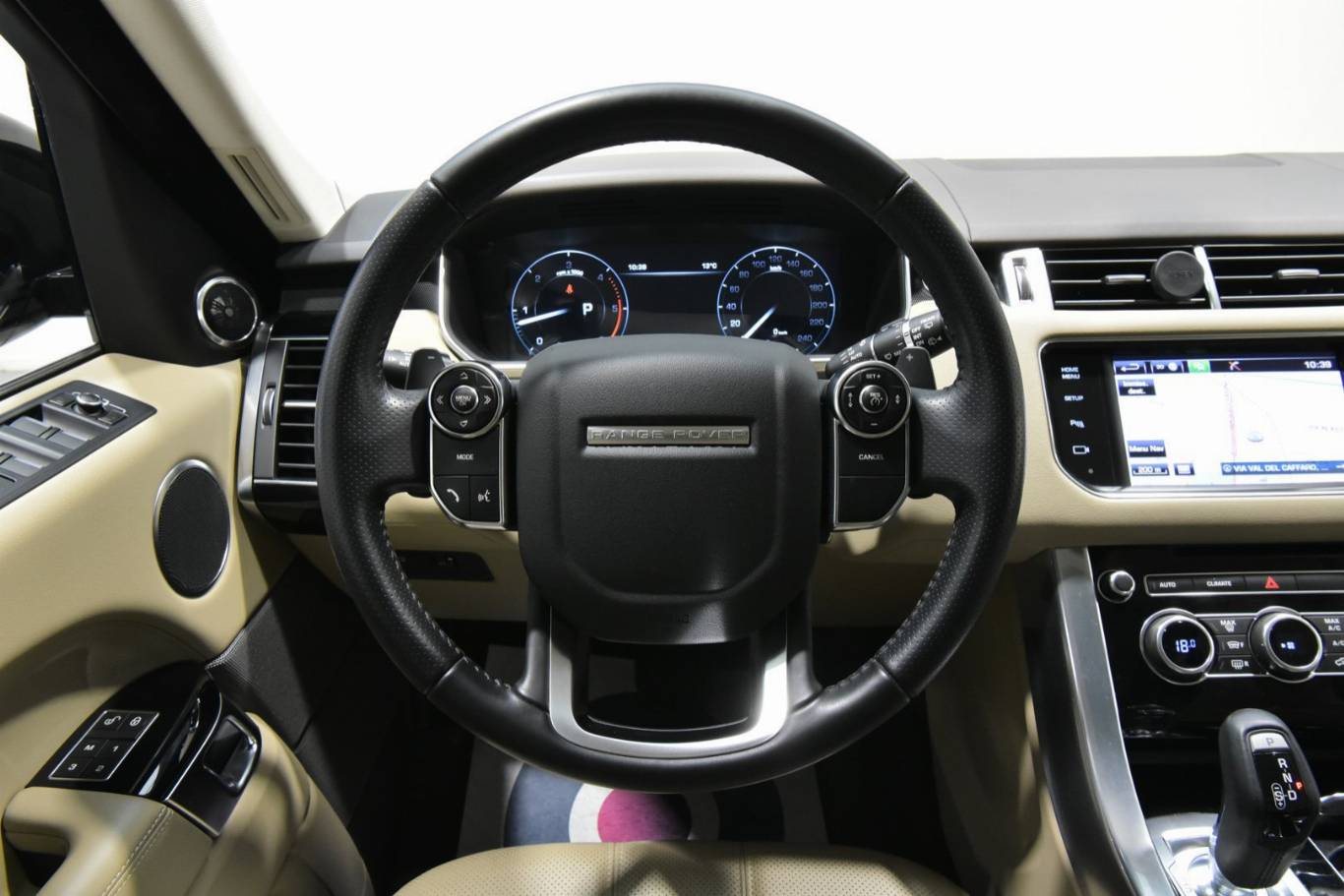 LAND ROVER Range Rover Sport 26