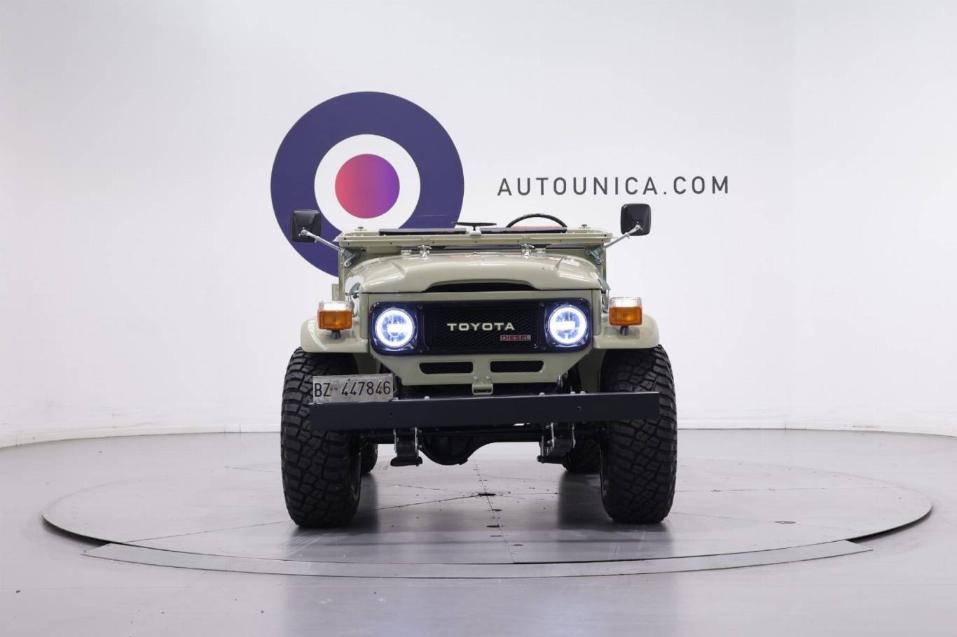 TOYOTA Land Cruiser 2