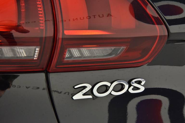 PEUGEOT 2008 45