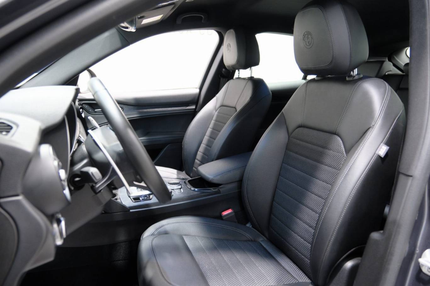 ALFA ROMEO Stelvio 6