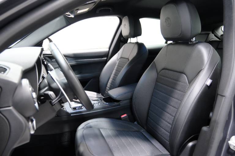 ALFA ROMEO Stelvio 6