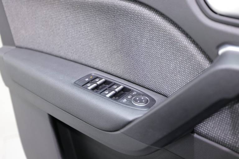 RENAULT Captur 33