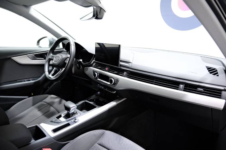 AUDI A4 58