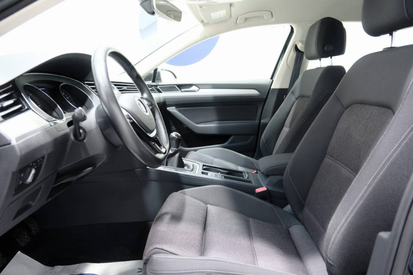 VOLKSWAGEN Passat Variant 20