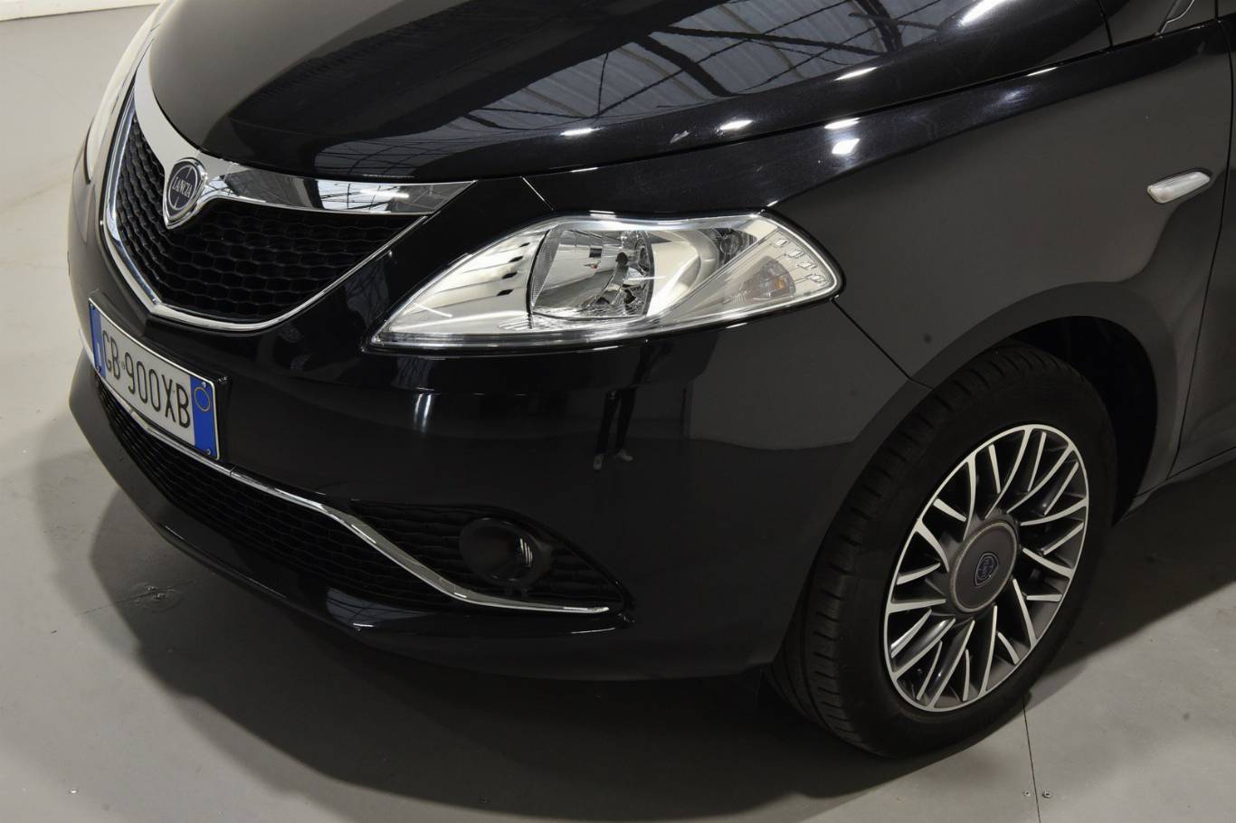 LANCIA Ypsilon 39