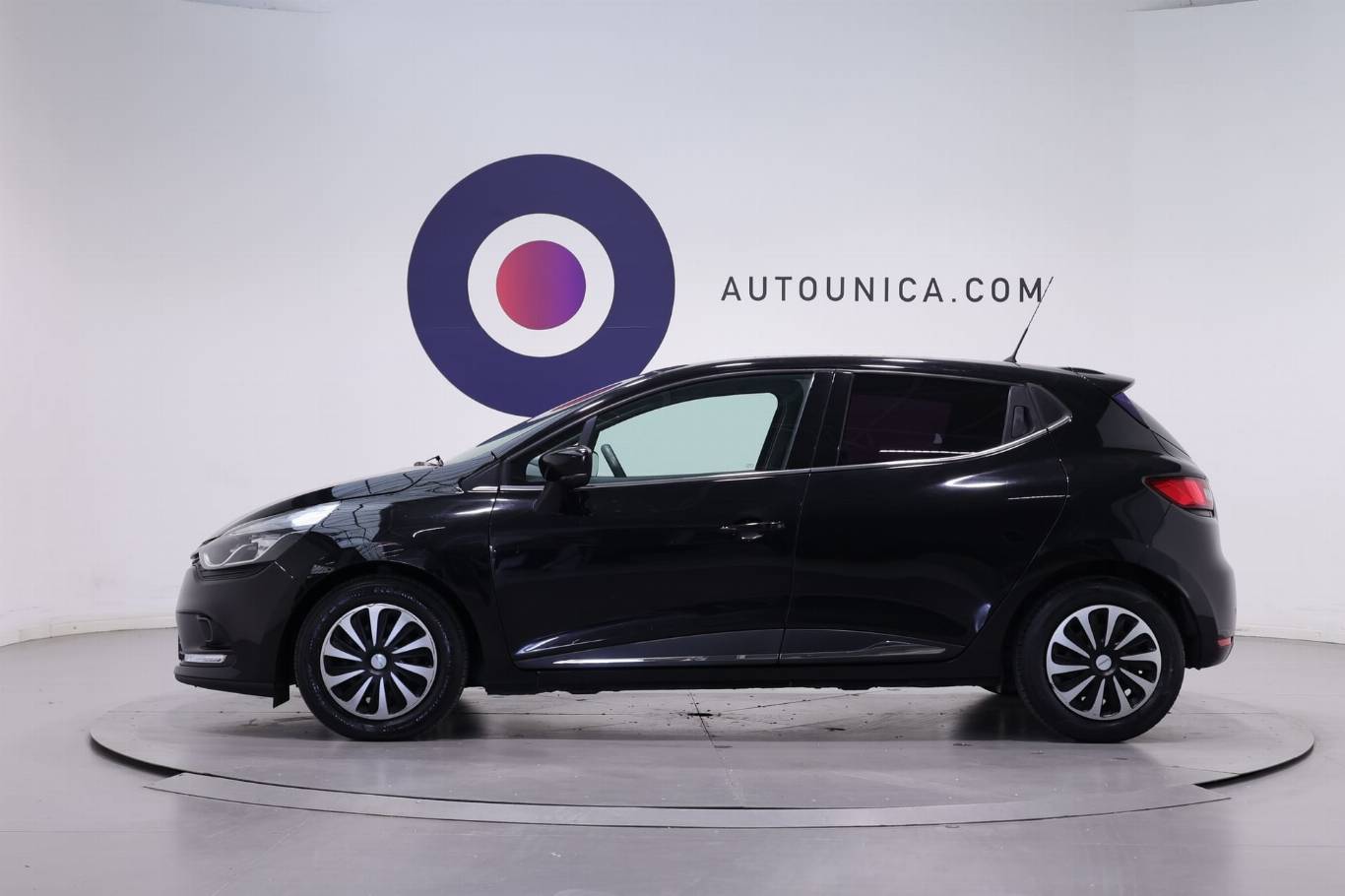 RENAULT Clio 5
