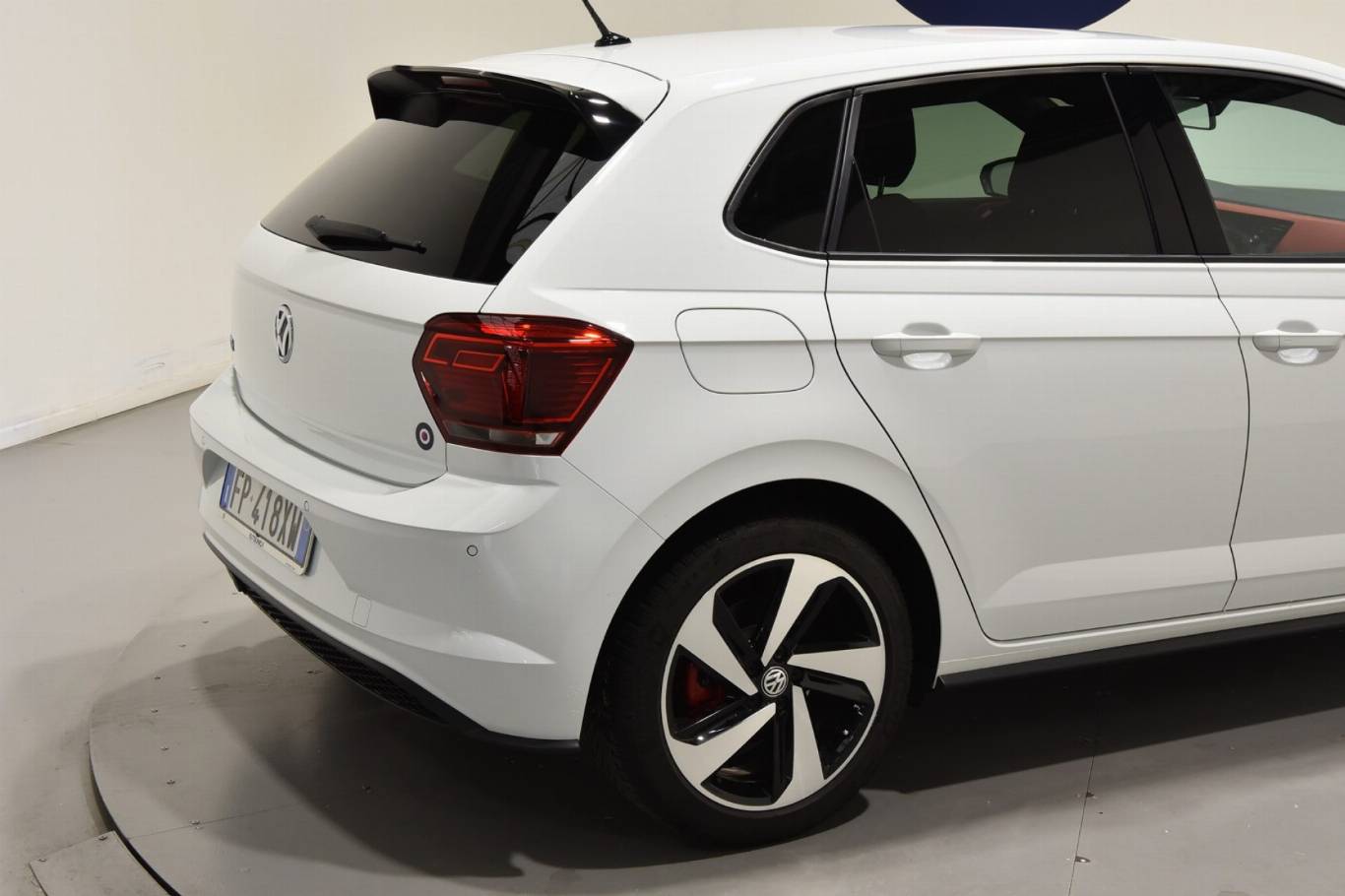 VOLKSWAGEN Polo GTI 18