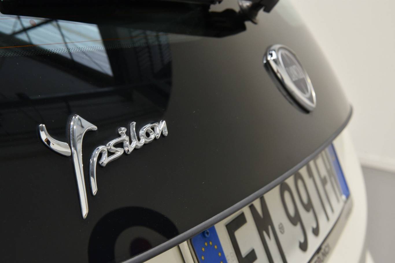 LANCIA Ypsilon 8