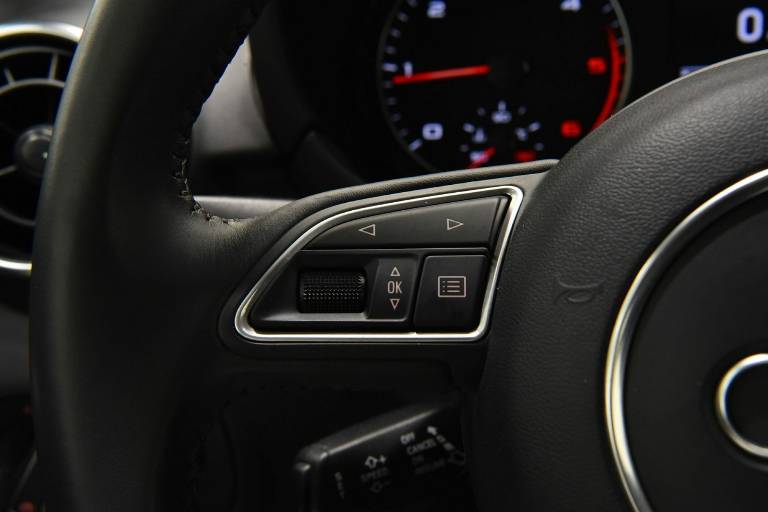AUDI A1 7