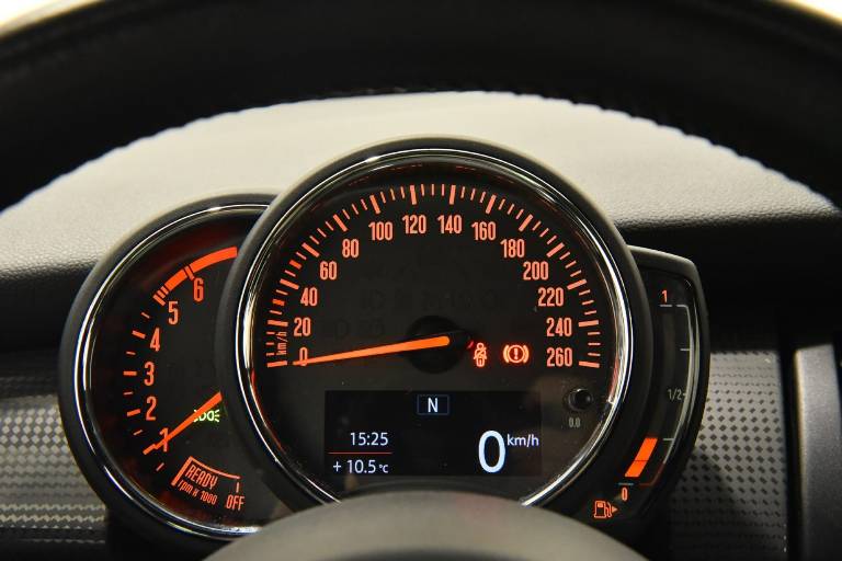 MINI Cooper D 27