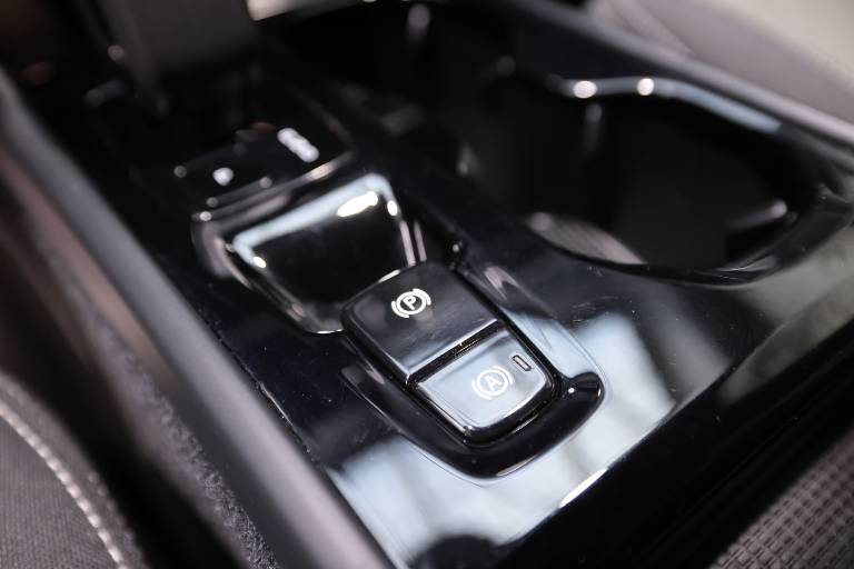 VOLVO XC40 31
