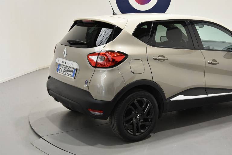 RENAULT Captur 18