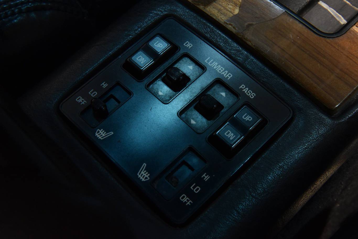 CADILLAC Eldorado 12