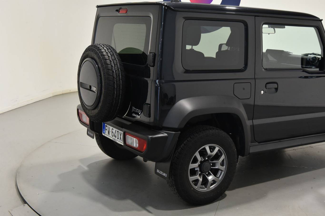 SUZUKI Jimny 18