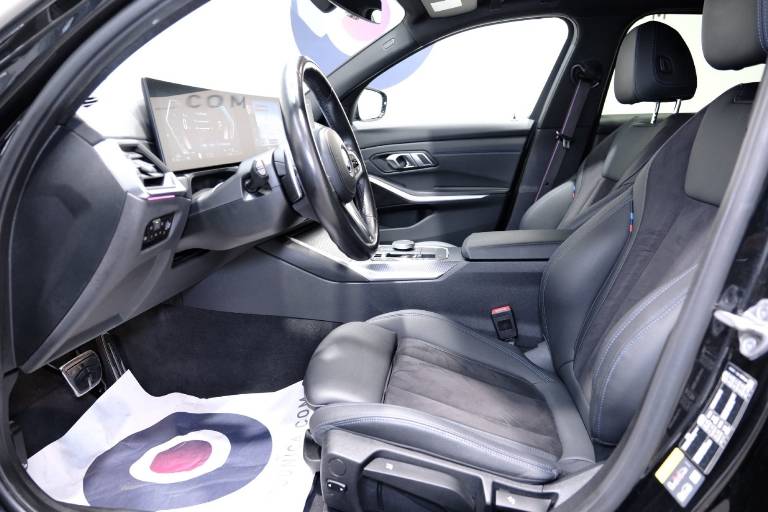 BMW 320 17