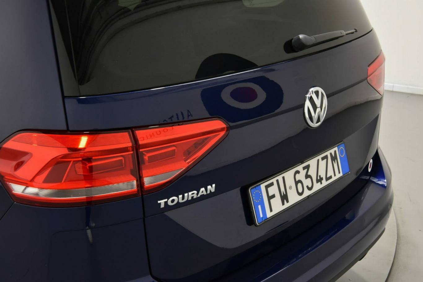 VOLKSWAGEN Touran 46