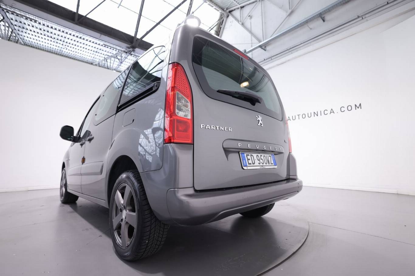 PEUGEOT Partner 33